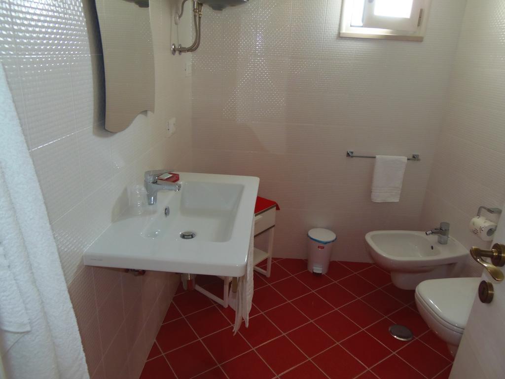 B&B Luiro Castellaneta Ruang foto