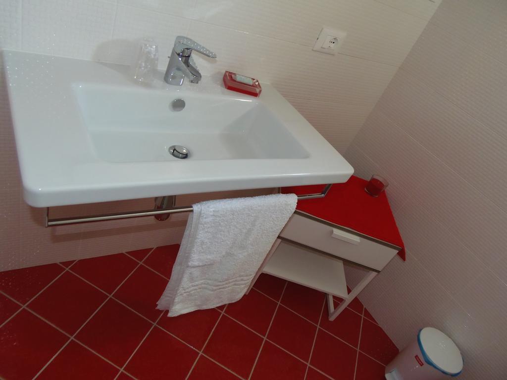 B&B Luiro Castellaneta Ruang foto